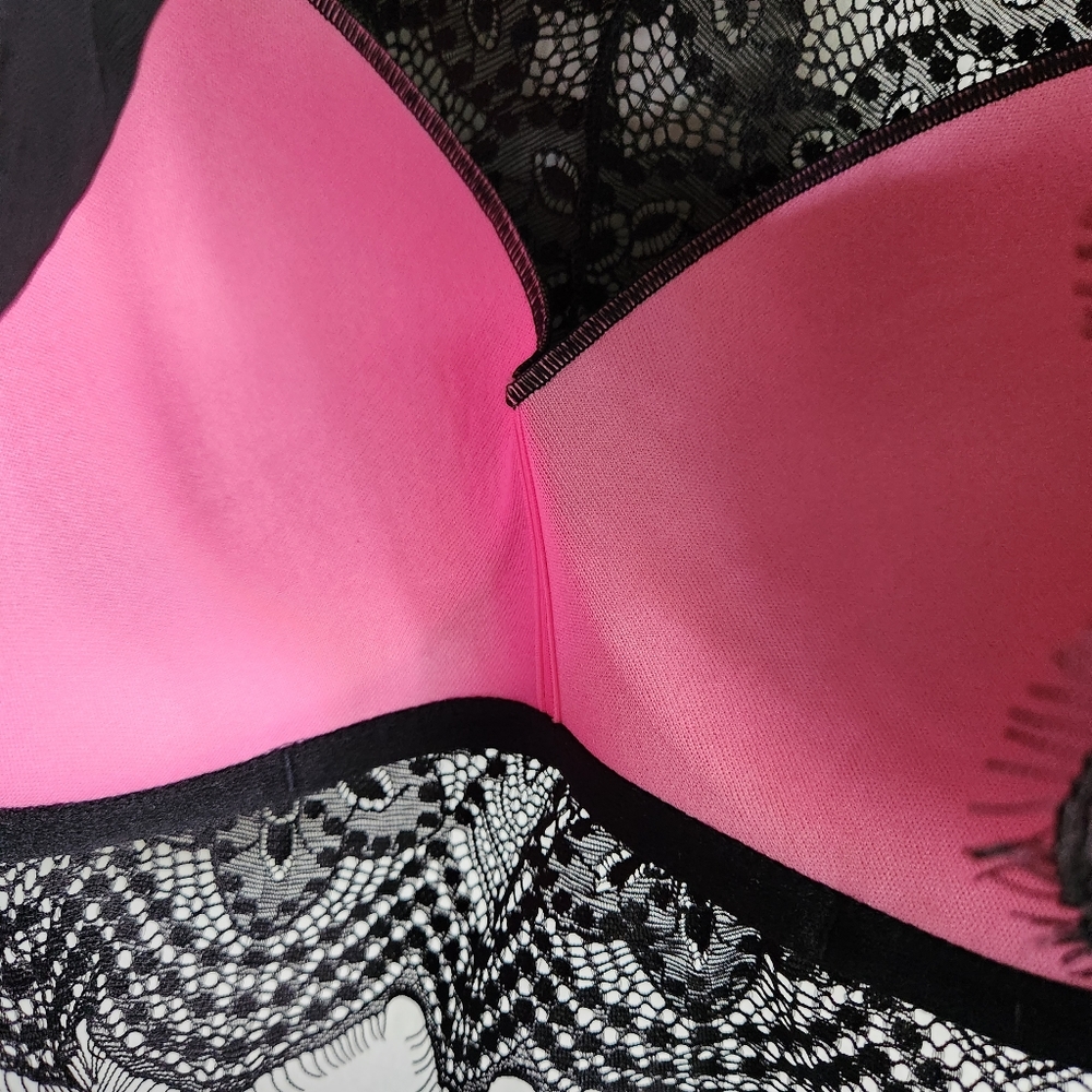 Victoria Secret Pink Lace Black Brallete - Picture 4 of 8